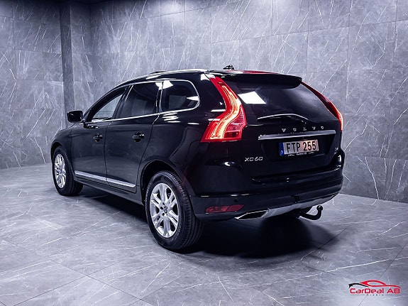 Volvo XC60 5 of 5