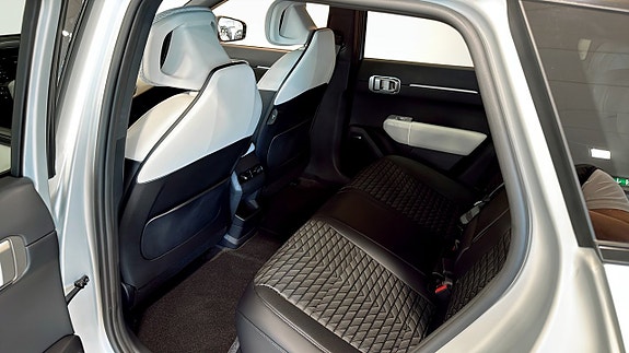 Kia EV4 9 of 12