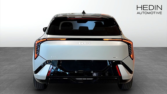 Kia EV4 5 of 12