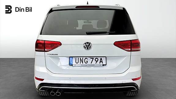 Volkswagen Touran 5 of 5