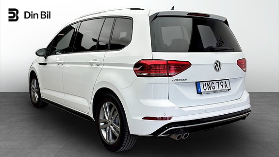 Volkswagen Touran 3 of 5