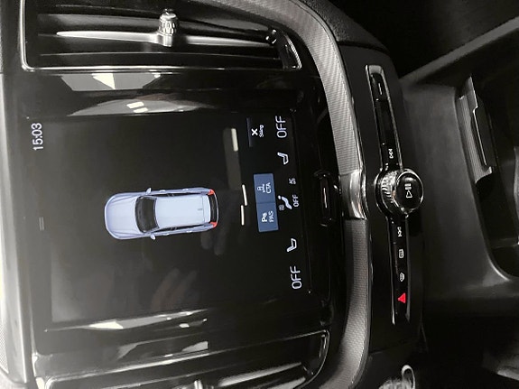 Volvo XC60 13 of 19