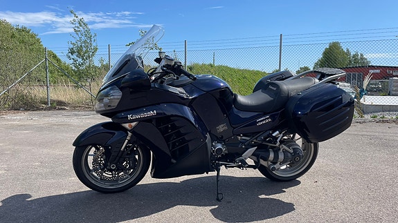 Kawasaki 1400GTR 3 of 5