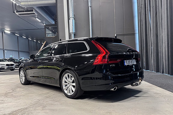 Volvo V90 4 of 5