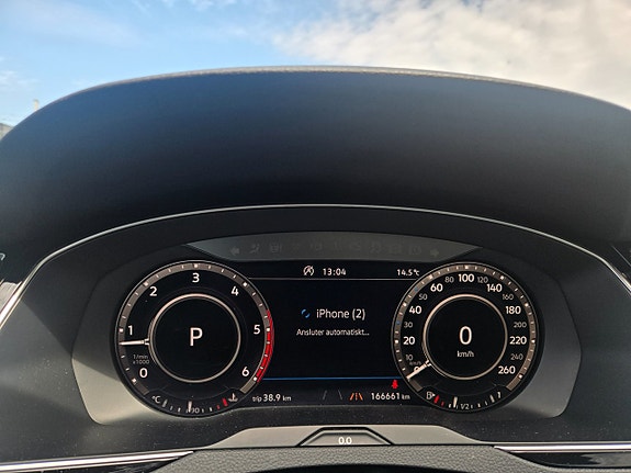 Volkswagen Passat Alltrack 17 of 21