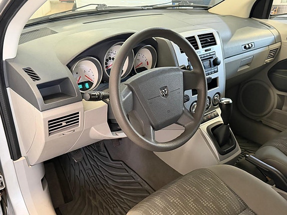 Dodge Caliber 7 of 11