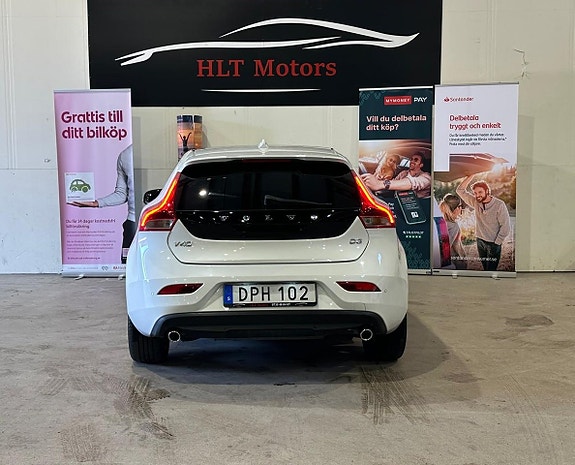 Volvo V40 7 of 20