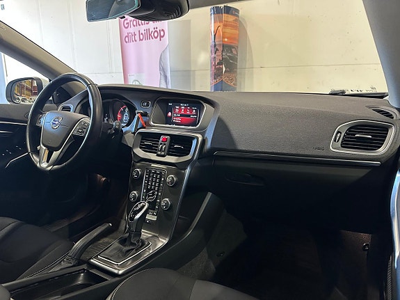 Volvo V40 20 of 20