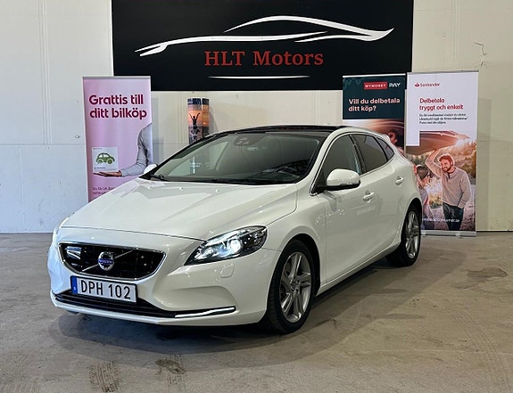 Volvo V40 2 of 20