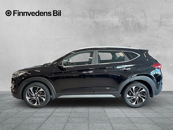 Hyundai Tucson 2 of 5