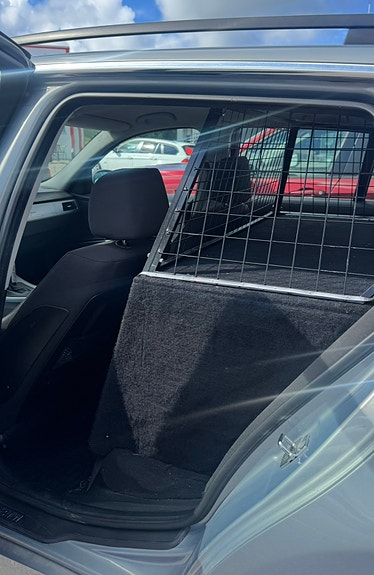 BMW 325i 5 of 8