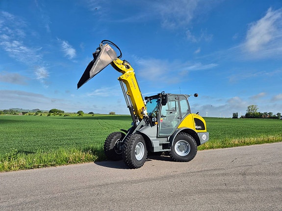 Kramer 8085T /lastmaskin med teleskopiskt utskjut / 40km 4 of 12