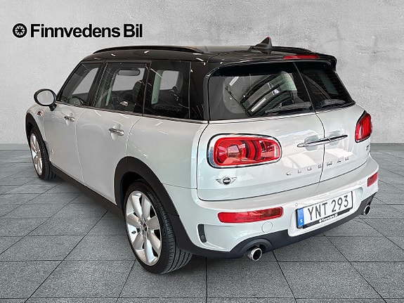 MINI Cooper S 3 of 5