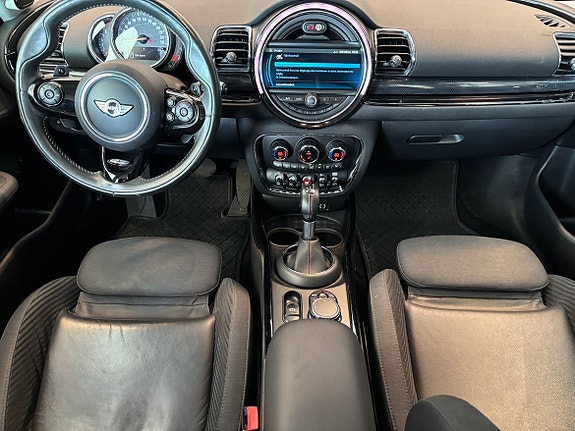 MINI Cooper S 8 of 11