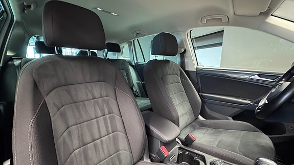 Volkswagen Tiguan 8 of 19