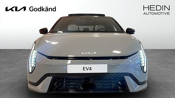 Kia EV4 8 of 13