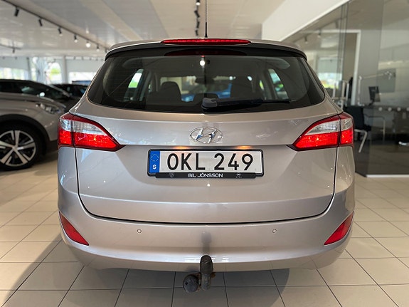 Hyundai i30 5 of 5