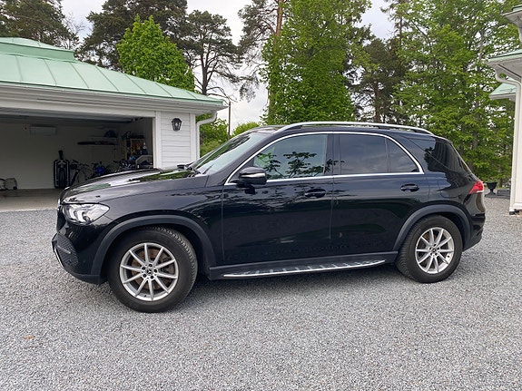 Mercedes-Benz GLE350 de 2 of 5
