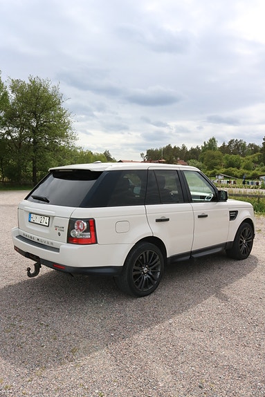 Land Rover Range Rover Sport 2 of 5