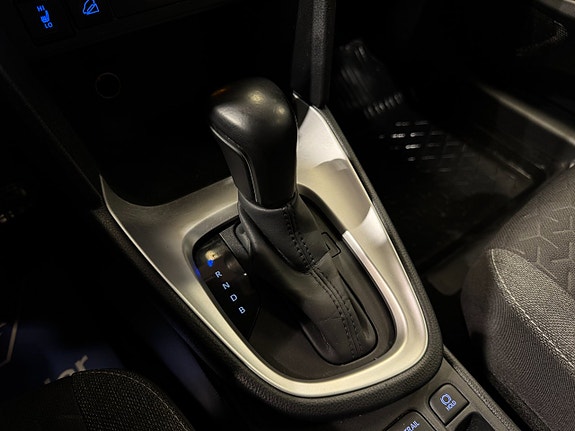 Toyota Yaris Cross 17 of 28