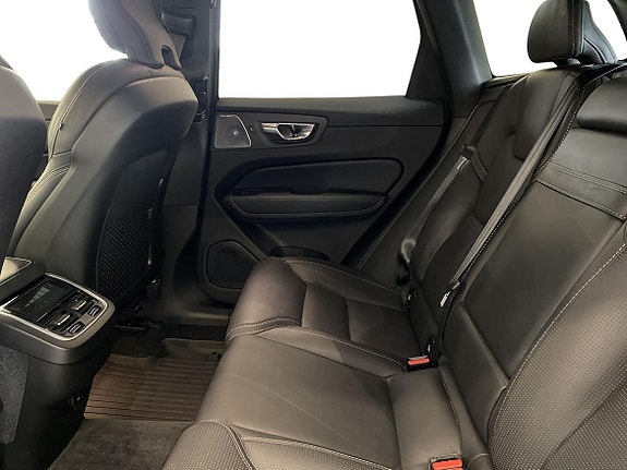 Volvo XC60 7 of 13