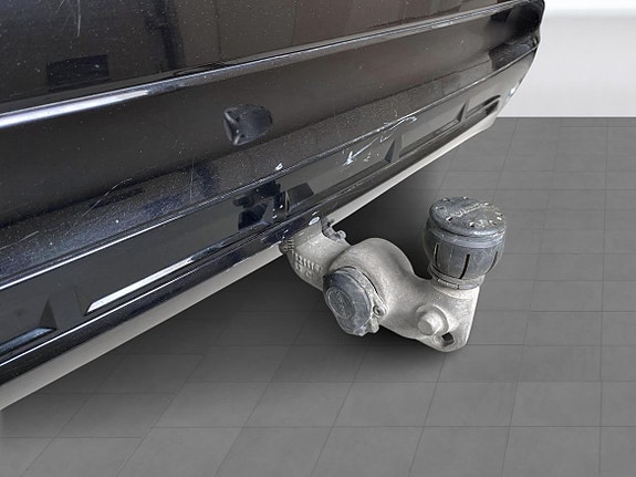 Volvo XC60 11 of 13