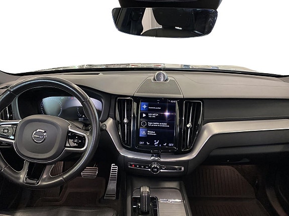 Volvo XC60 8 of 13
