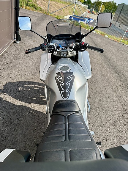 Yamaha XJ900S 0.9 8 of 18