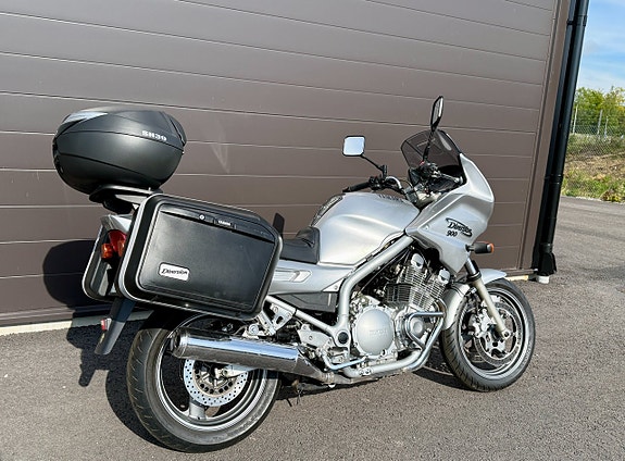 Yamaha XJ900S 0.9 3 of 5