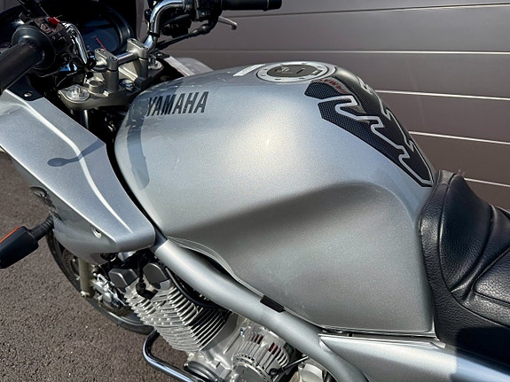 Yamaha XJ900S 0.9 6 of 18