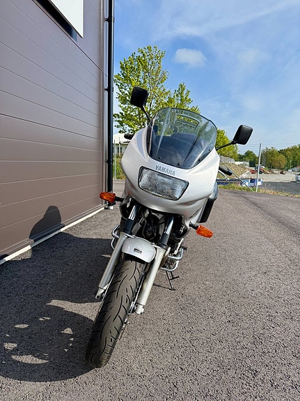 Yamaha XJ900S 0.9 16 of 18
