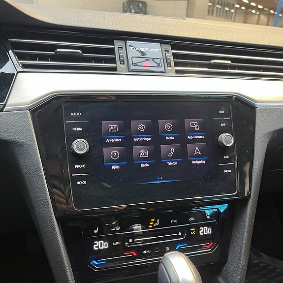 Volkswagen Passat 11 of 11