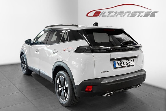 Peugeot 2008 3 of 5