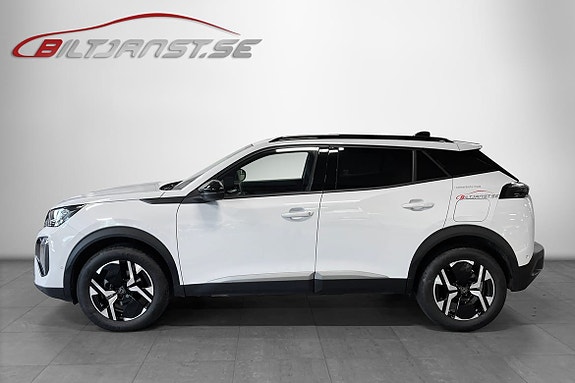 Peugeot 2008 2 of 5