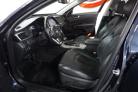 Kia Optima 8 of 26