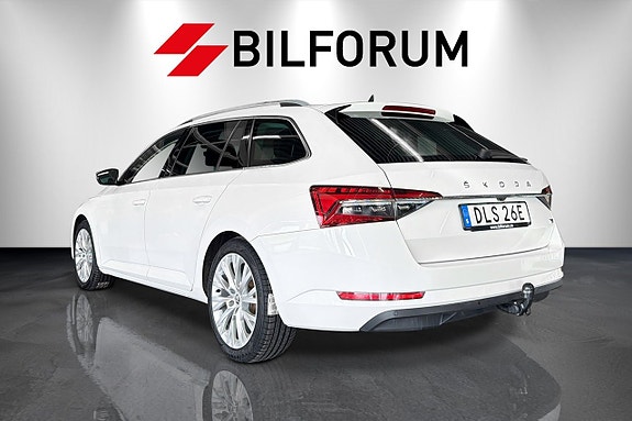 Skoda Superb 3 of 5