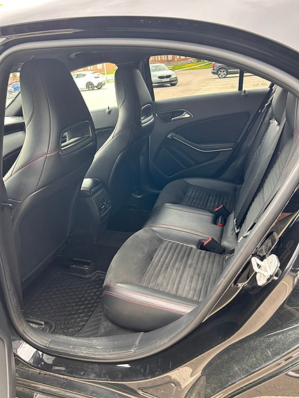 Mercedes-Benz A180 8 of 10