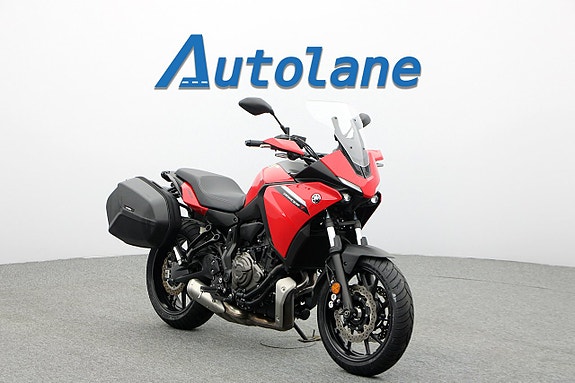 Yamaha Tracer 700* Endast 1 ägare, Sidoväskor, Nya däck!