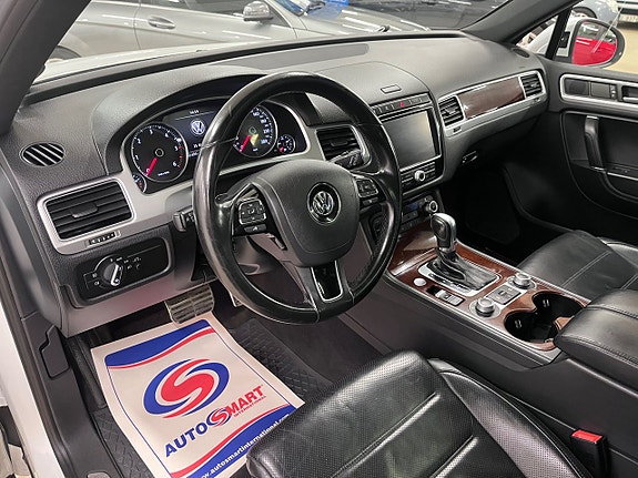 Volkswagen Touareg 8 of 19