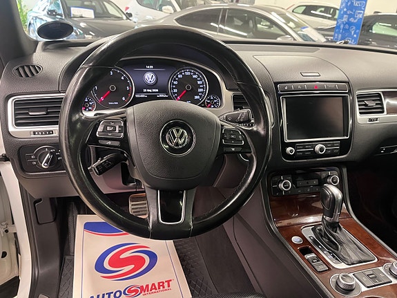 Volkswagen Touareg 15 of 19