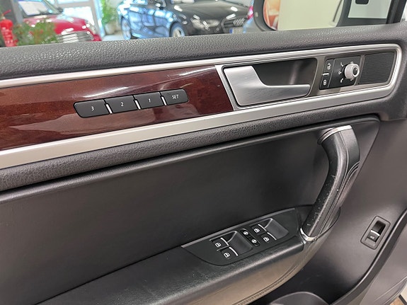 Volkswagen Touareg 16 of 19
