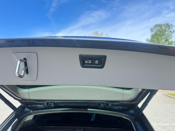 BMW 318d 5 of 11