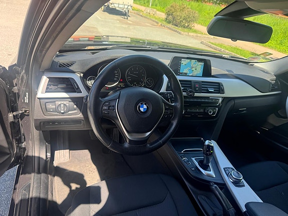 BMW 318d 9 of 11