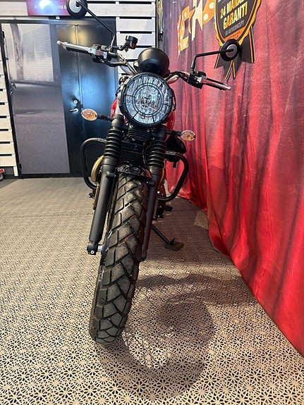 Triumph STREET SCRAMBLER Lagerfinal–utvalda MC till kampanjpris! Sänkt 10.000kr 4 of 12