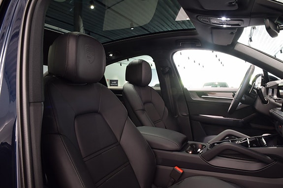 Porsche Cayenne Coupe 17 of 18
