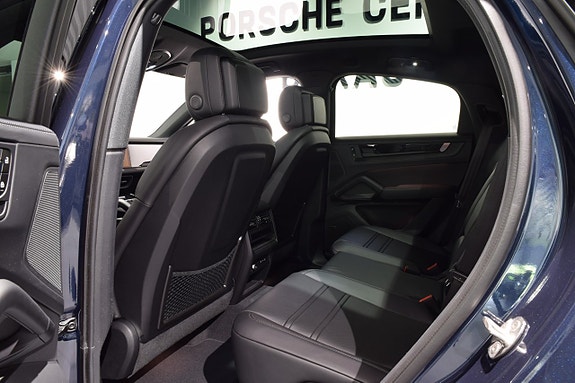 Porsche Cayenne Coupe 11 of 18