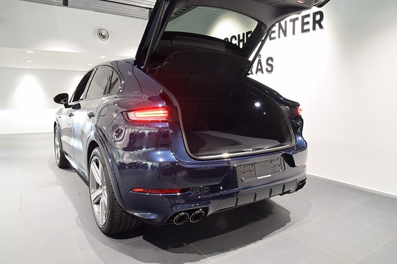 Porsche Cayenne Coupe 13 of 18
