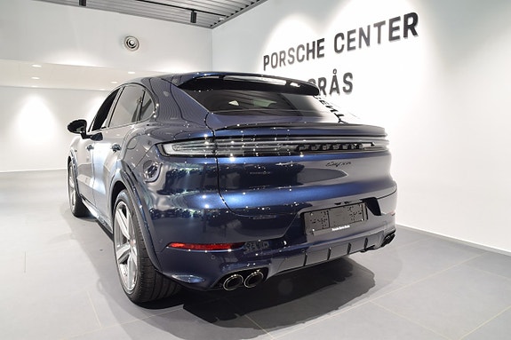 Porsche Cayenne Coupe 12 of 18