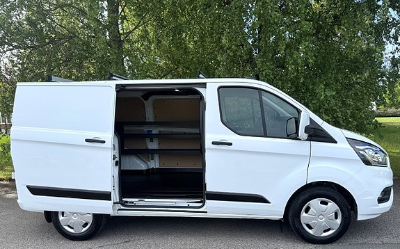 Ford Transit Custom 2 of 5