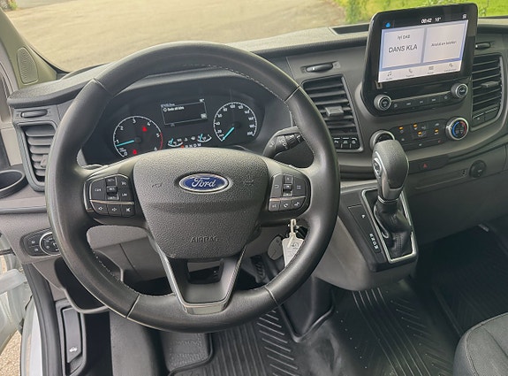 Ford Transit Custom 12 of 21